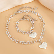 Ins style heart-shaped pendant collarbone chain set, fashionable metal photosensitive surface necklace