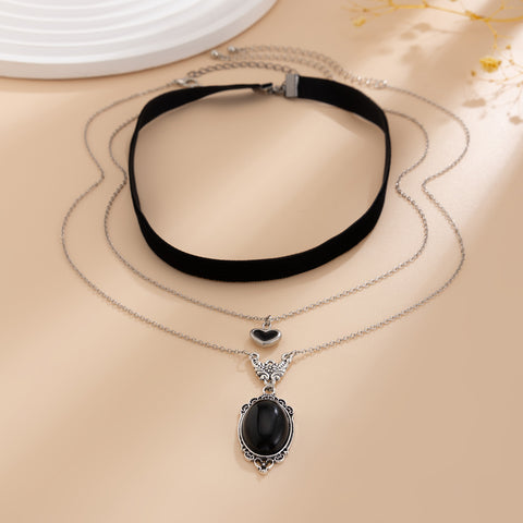 Design sense inlaid with gemstone velvet collarbone chain, niche love pendant necklace set