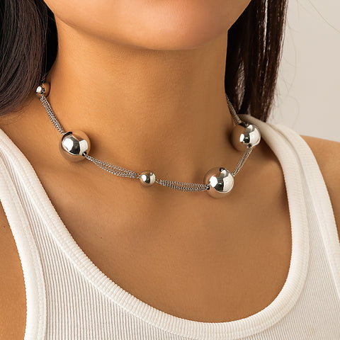 Exaggerated large bead short neck collar for female choker with punk temperament, imitating pearl collar