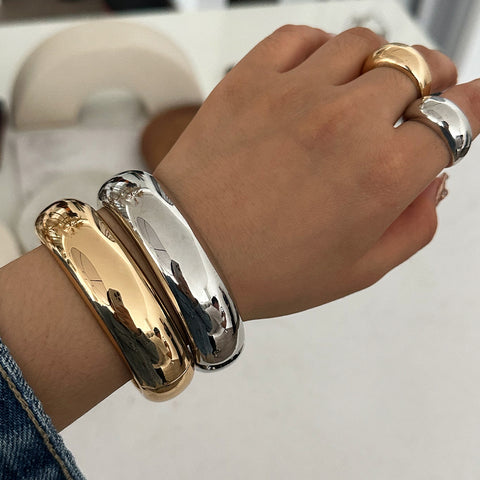 Cold Wind Curved Smooth Surface Spring Bracelet Irregular Metallic Wide Version Ring Set