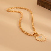 Diamond studded heart-shaped metal pendant necklace, light luxury style spring buckle collarbone chain set